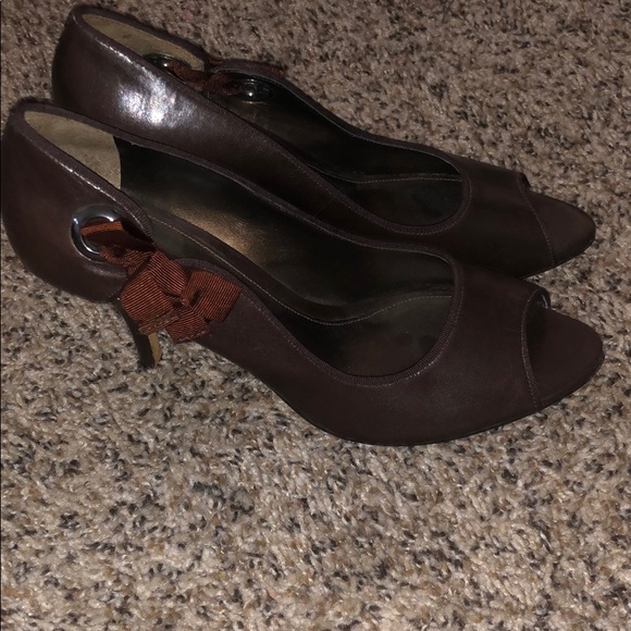 Women’s Antonio Melani Brown peep toe heels - Picture 2 of 8